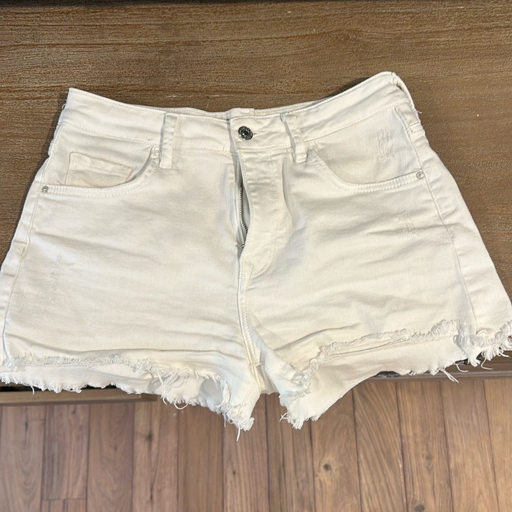 Mavi “Rosie” shorts size 27. Excellent condition
